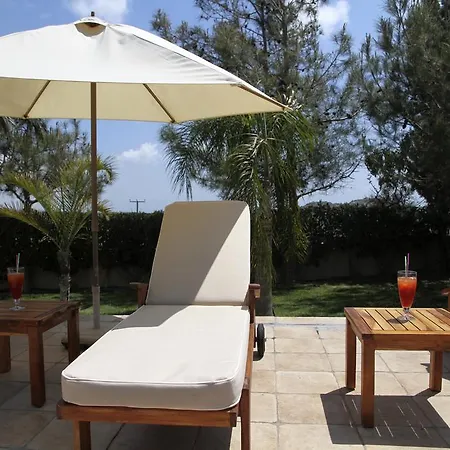 Eve Xιnisteri Villa Pissoúri