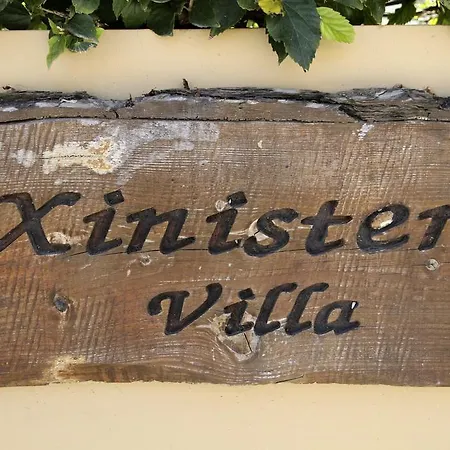 Vilă Eve Xιnisteri