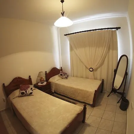 Vilă Eve Xιnisteri