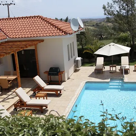 Eve Xιnisteri Pissouri