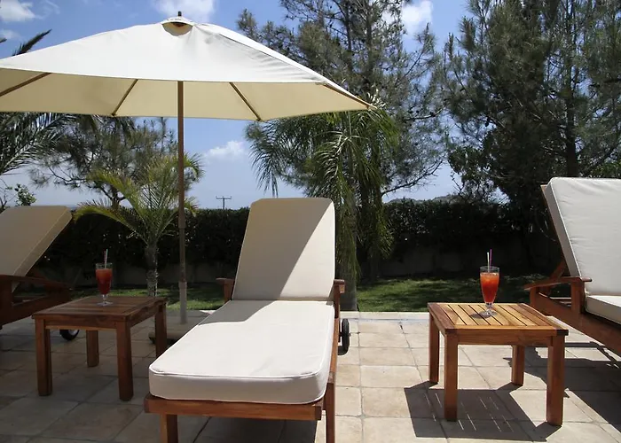 Eve Xιnisteri Vila Pissouri