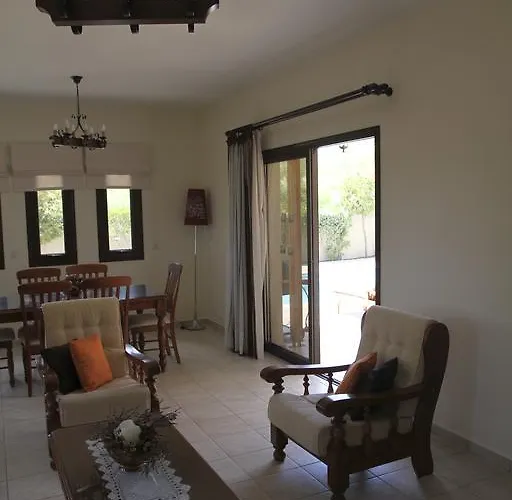 Vila Eve Xιnisteri *