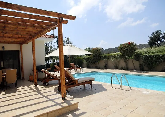 Vila Eve Xιnisteri Pissouri