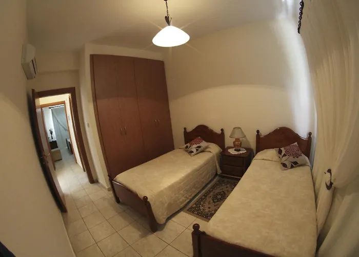 Eve Xιnisteri Vila Pissouri